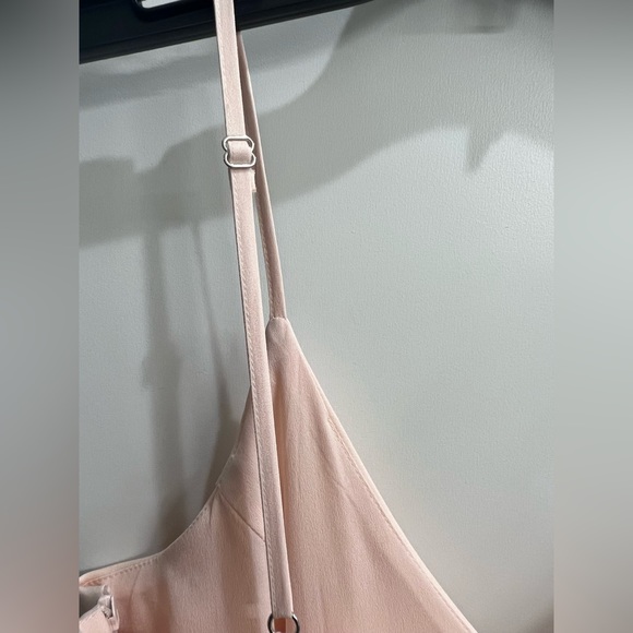 Neutral pink-ish color, Gianni Bini dress, size S with adjustable straps. - Picture 4 of 9